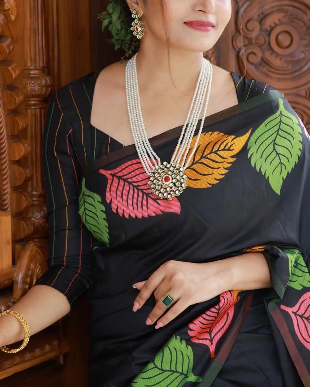 Beautiful Floral leaf Print Art Silk Saree With Golden Stunning Pallu Traditional Saree