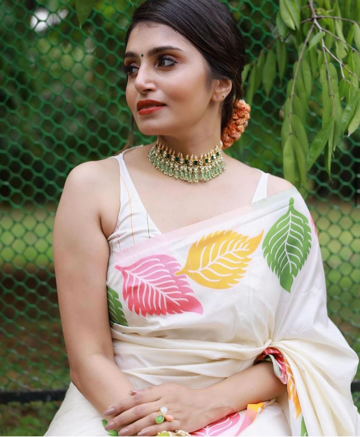 Beautiful Floral leaf Print Art Silk Saree With Golden Stunning Pallu Traditional Saree