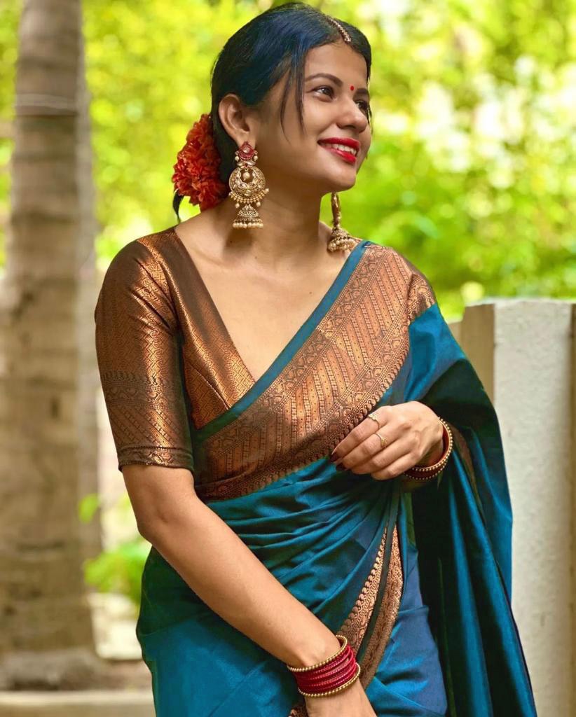 Woven Banarasi Soft Silk Saree with Tassels