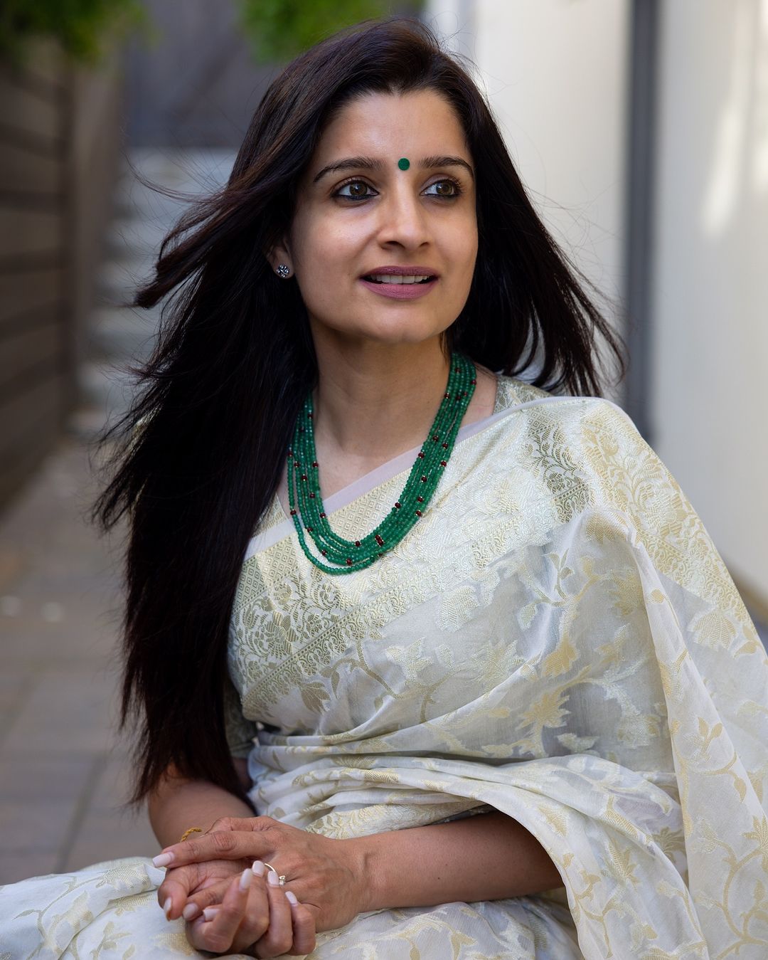 Grey Banarasi Silk Saree With Bold Contrast Border & Pallu