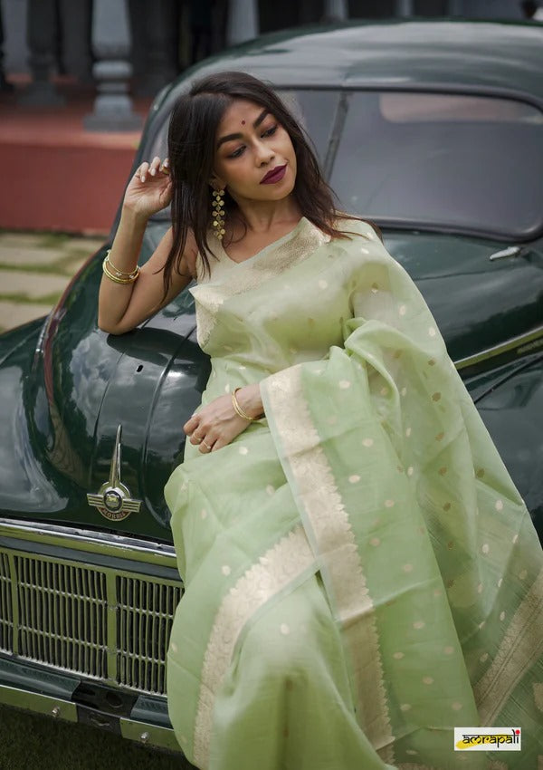 Women's Kanjivaram Soft Pure Silk Banarasi Sarees With Blouse Piece