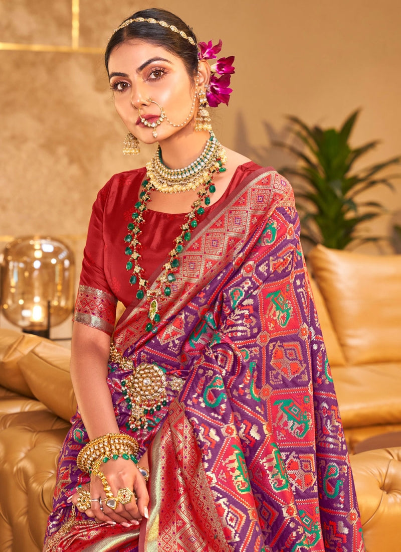 Women Printed Saree with Contrast Border