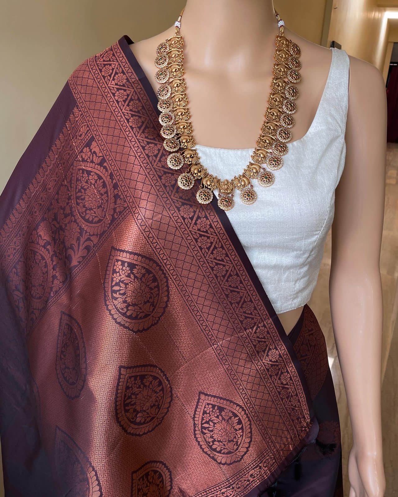 Women Kanjeevaram Saree with Floral Woven Motifs & Contrast Border