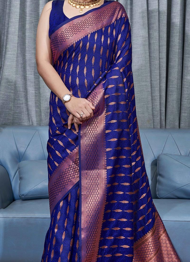 Woven Saree with Contrast Border