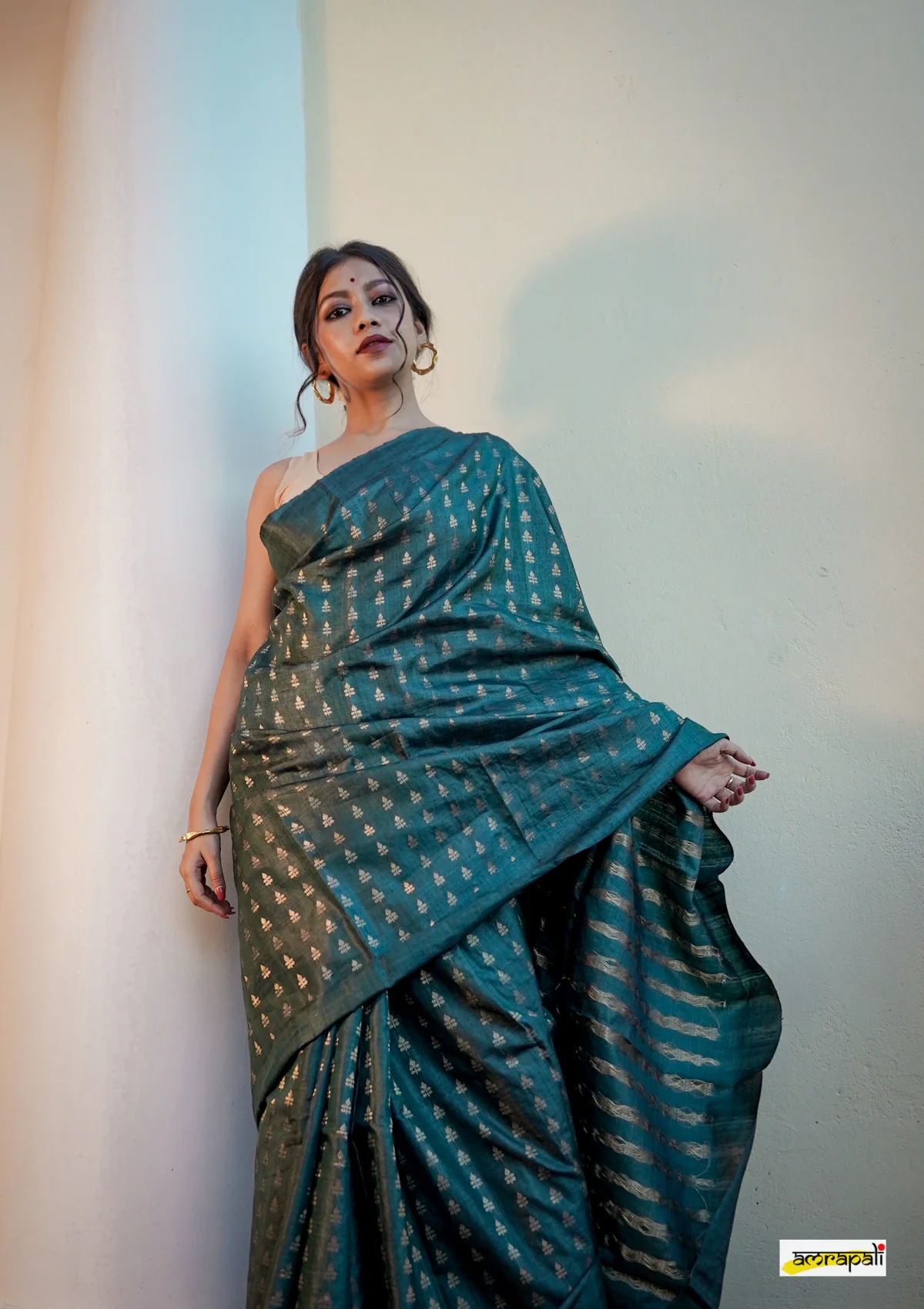 Women's Aqua Blue Silk Blend Saree with Golden Woven Motifs & Elegant Designer Pallu