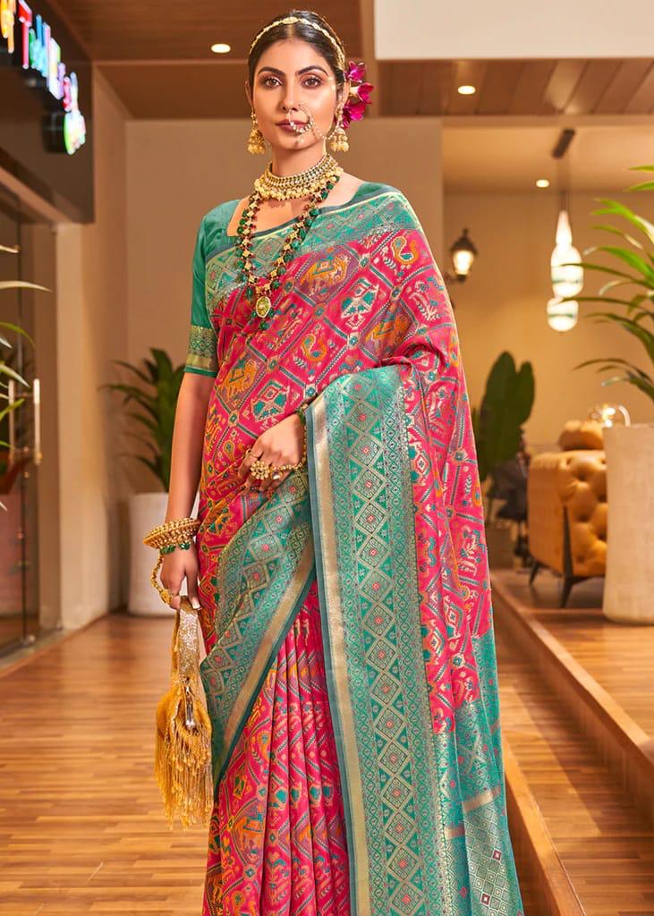 Women Printed Saree with Contrast Border