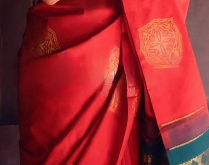 Elegant Crimson Red Silk Saree with Teal Designer Pallu & Zari Detailing