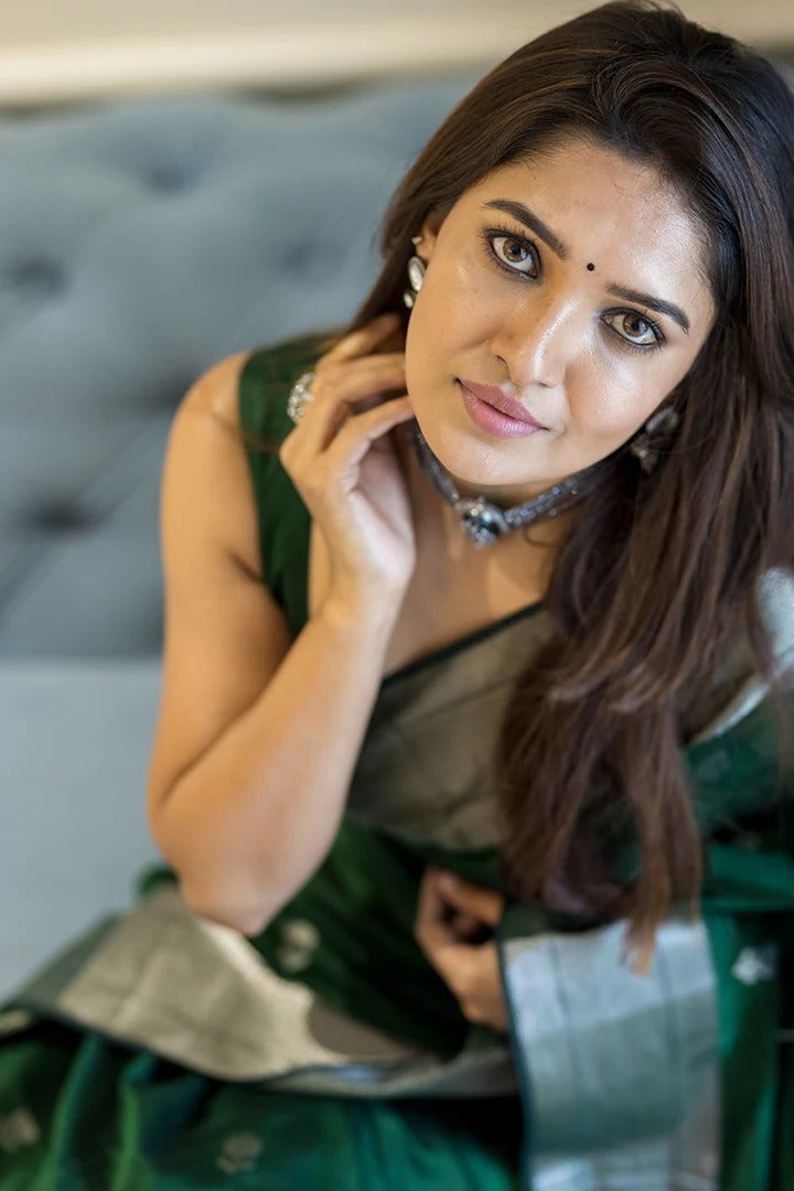 Women's Emerald Green Saree with Silver Zari Border