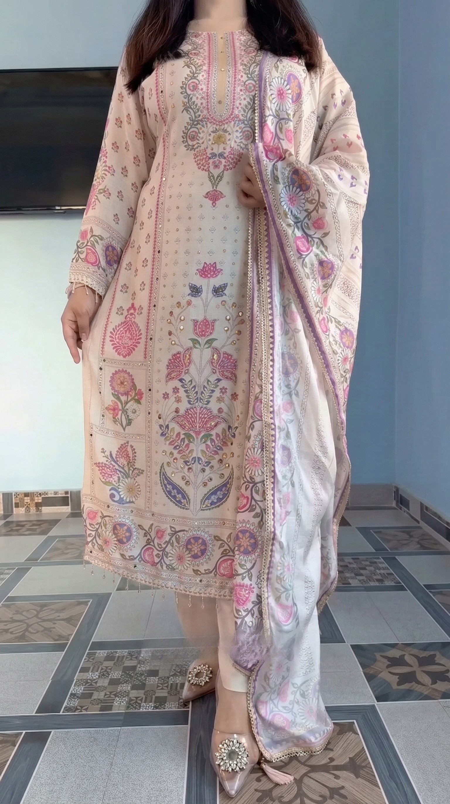 Elegant Pastel Floral Printed Kurta Set with Dupatta – Premium Ethnic Suit for Women
