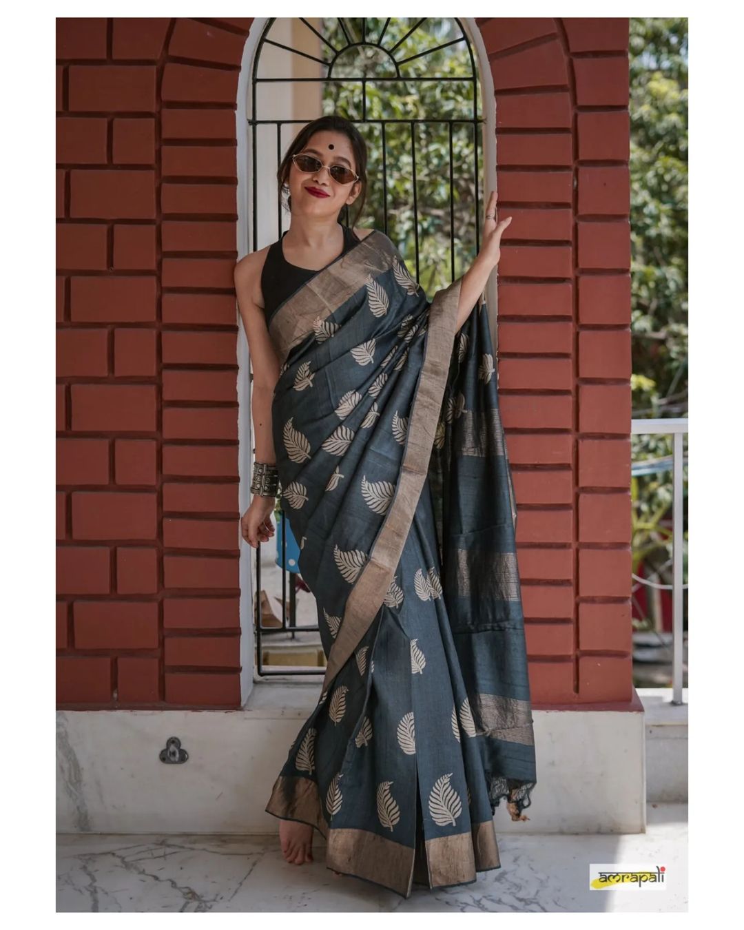Women's Charcoal Grey Silk Saree with Golden Leaf Motifs