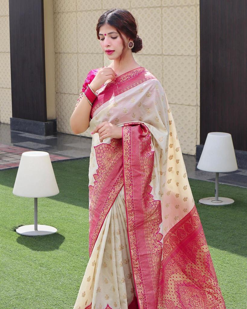 Women Floral Woven Saree with Contrast Border