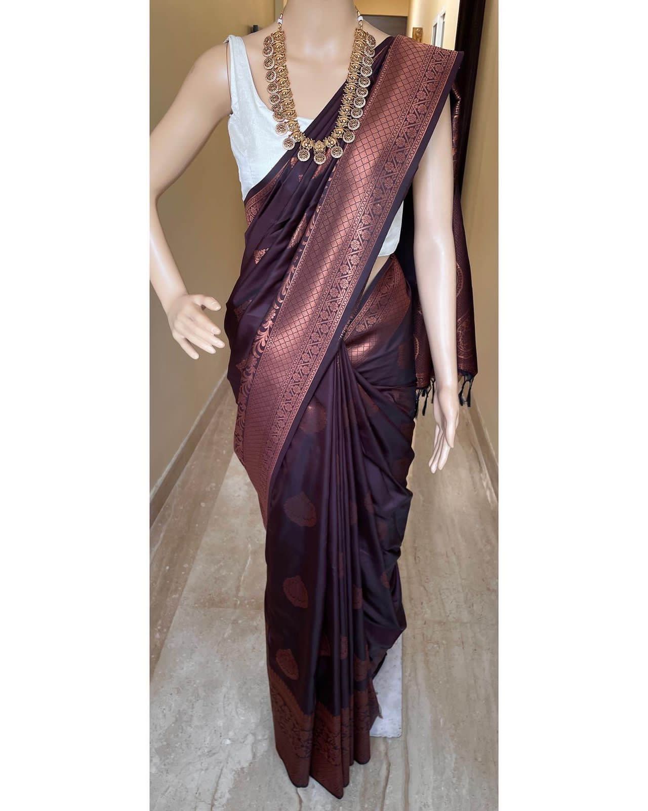 Women Kanjeevaram Saree with Floral Woven Motifs & Contrast Border
