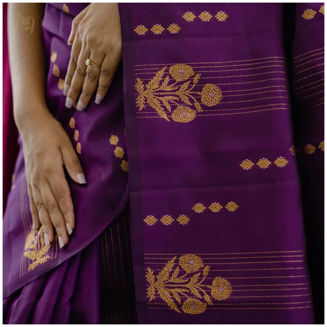 Women Zari Woven Kanjeevaram Saree