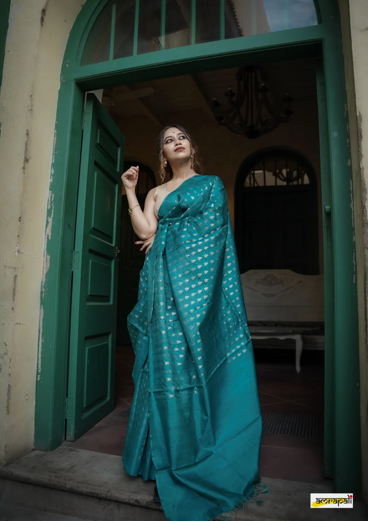 Women's Aqua Blue Silk Blend Saree with Golden Woven Motifs & Elegant Designer Pallu