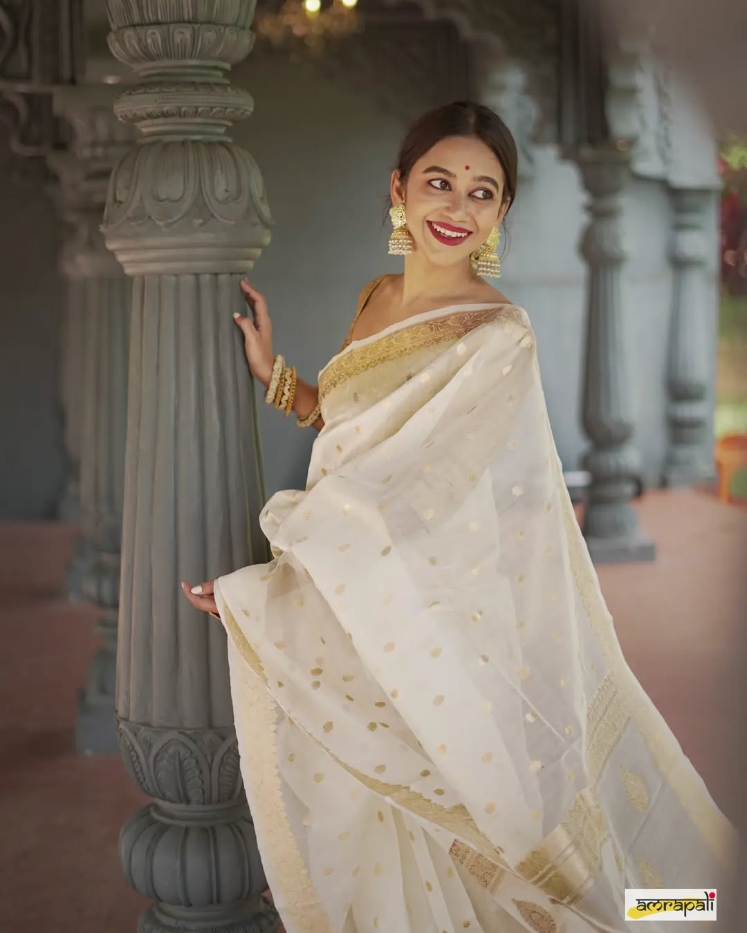LATEST BANARASI SOFT SILK GOLD ZARI SAREE