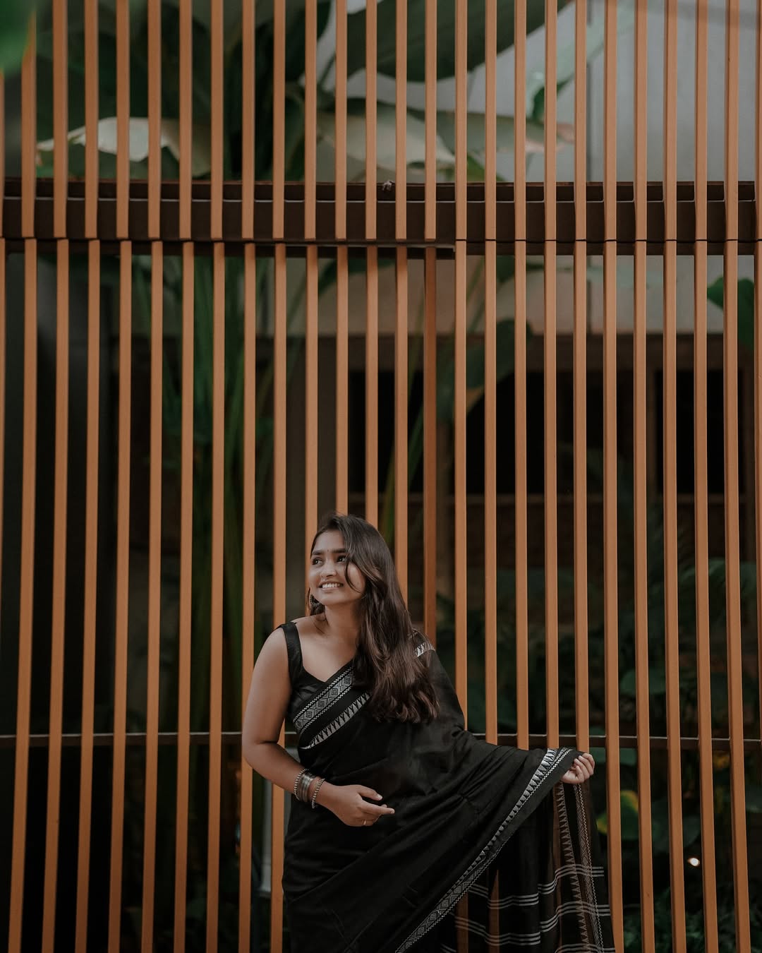 Women's Elegant Black Saree with Silver Border