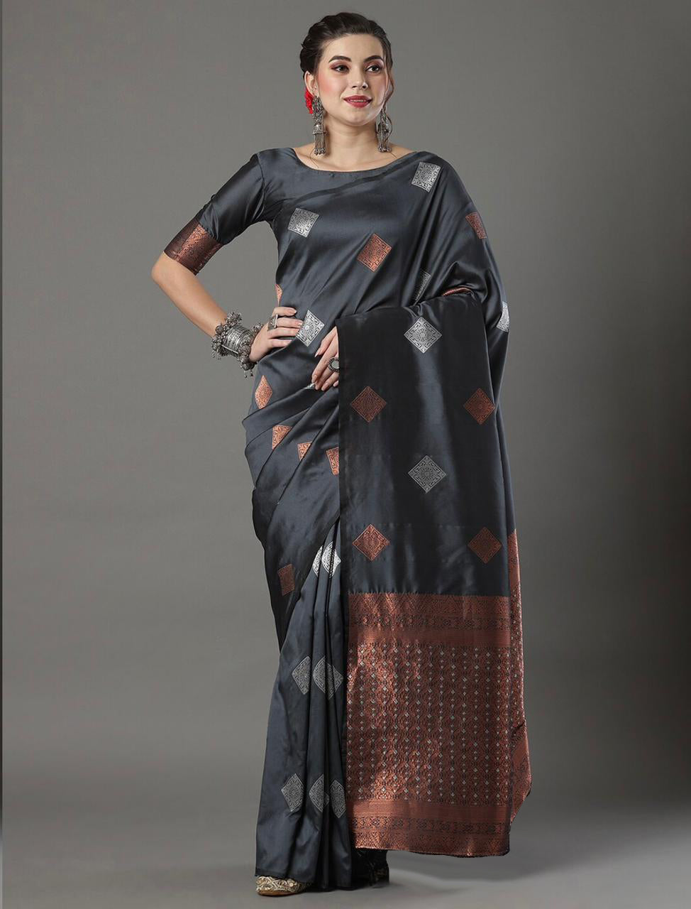 Women Silk Saree with Contrast Border | FS