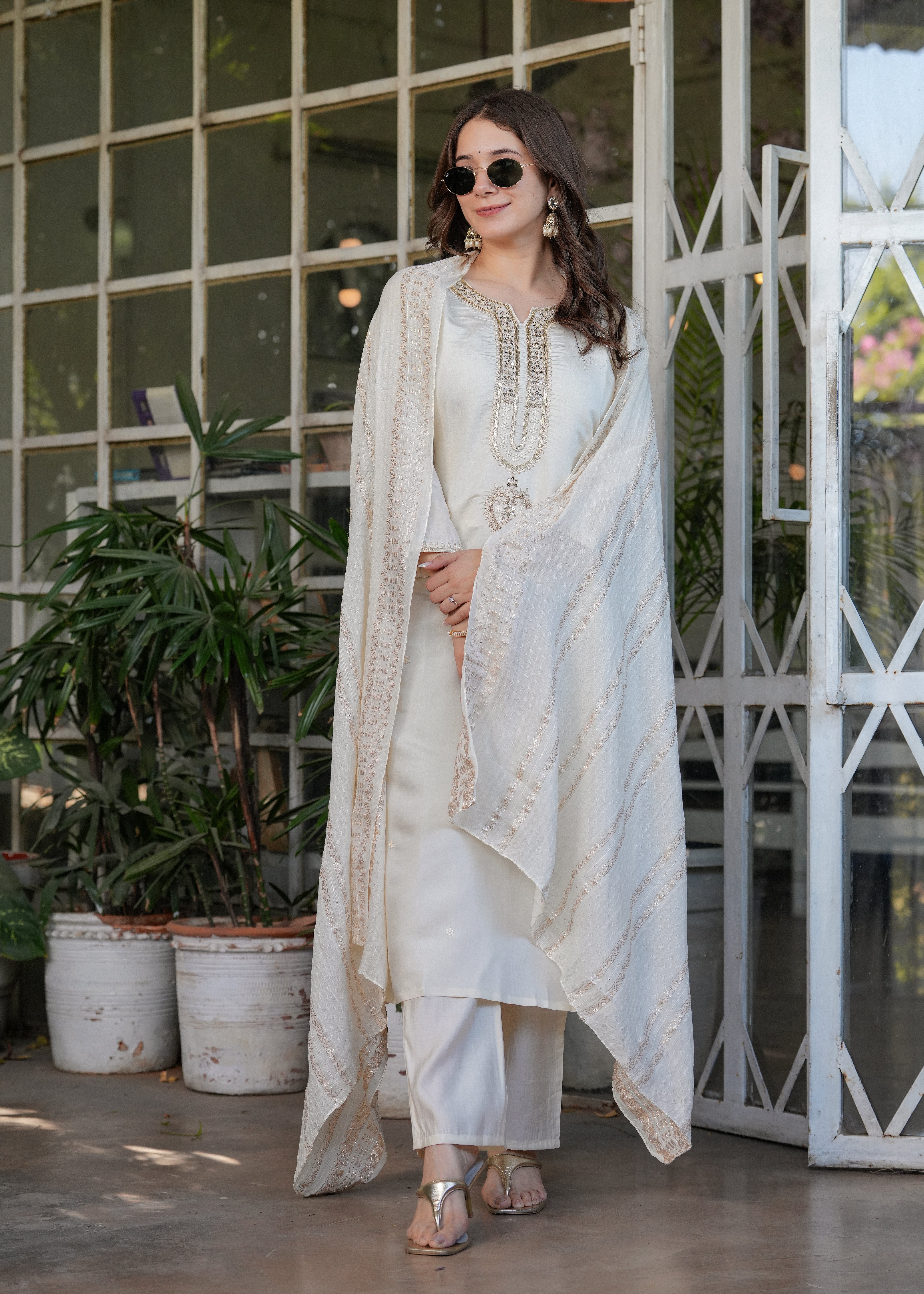 Elegant Off-White Embroidered Kurta Pant Set with Designer Dupatta for Women