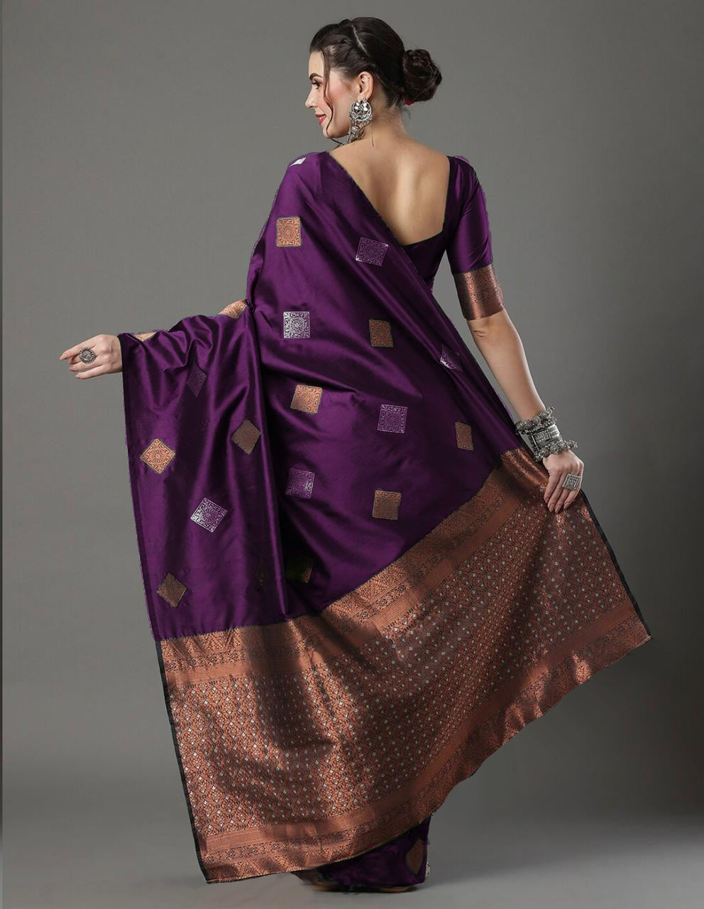 Women Silk Saree with Contrast Border | FS