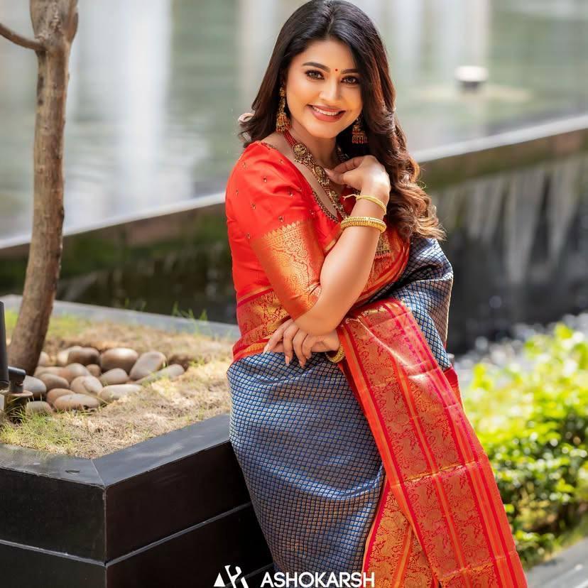 Woven Design Zari Pure Cotton Kanjeevaram Saree