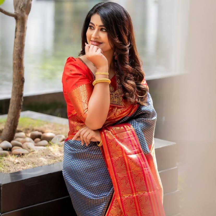 Woven Design Zari Pure Cotton Kanjeevaram Saree