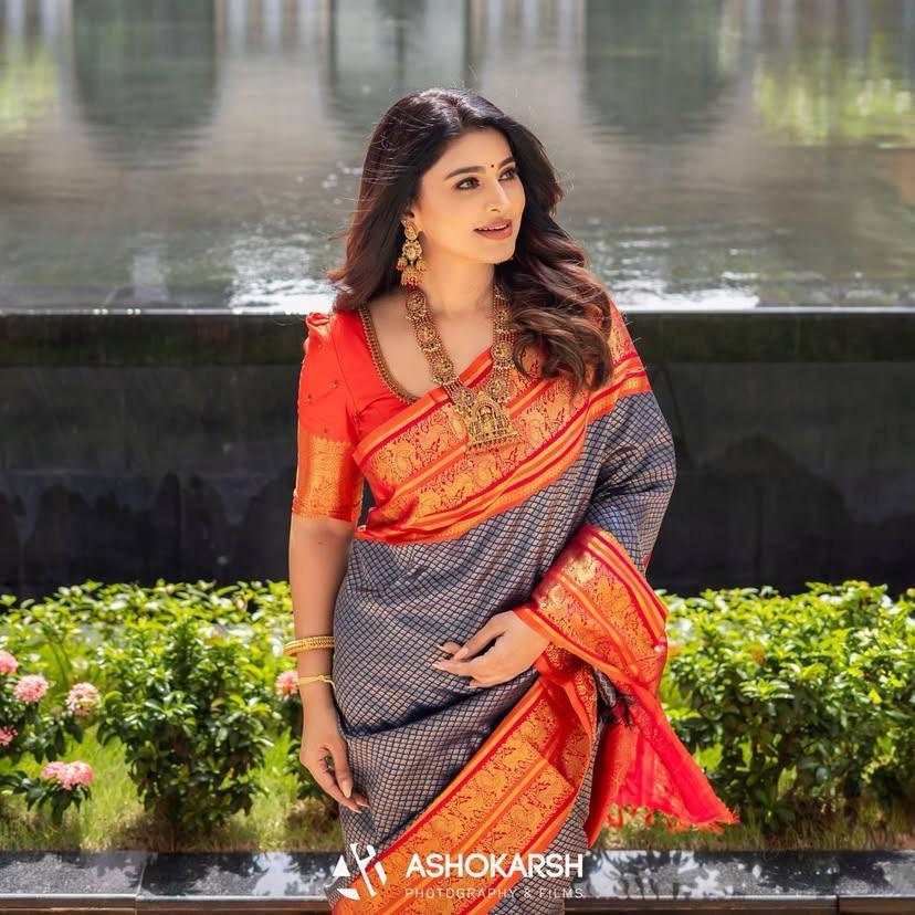 Woven Design Zari Pure Cotton Kanjeevaram Saree