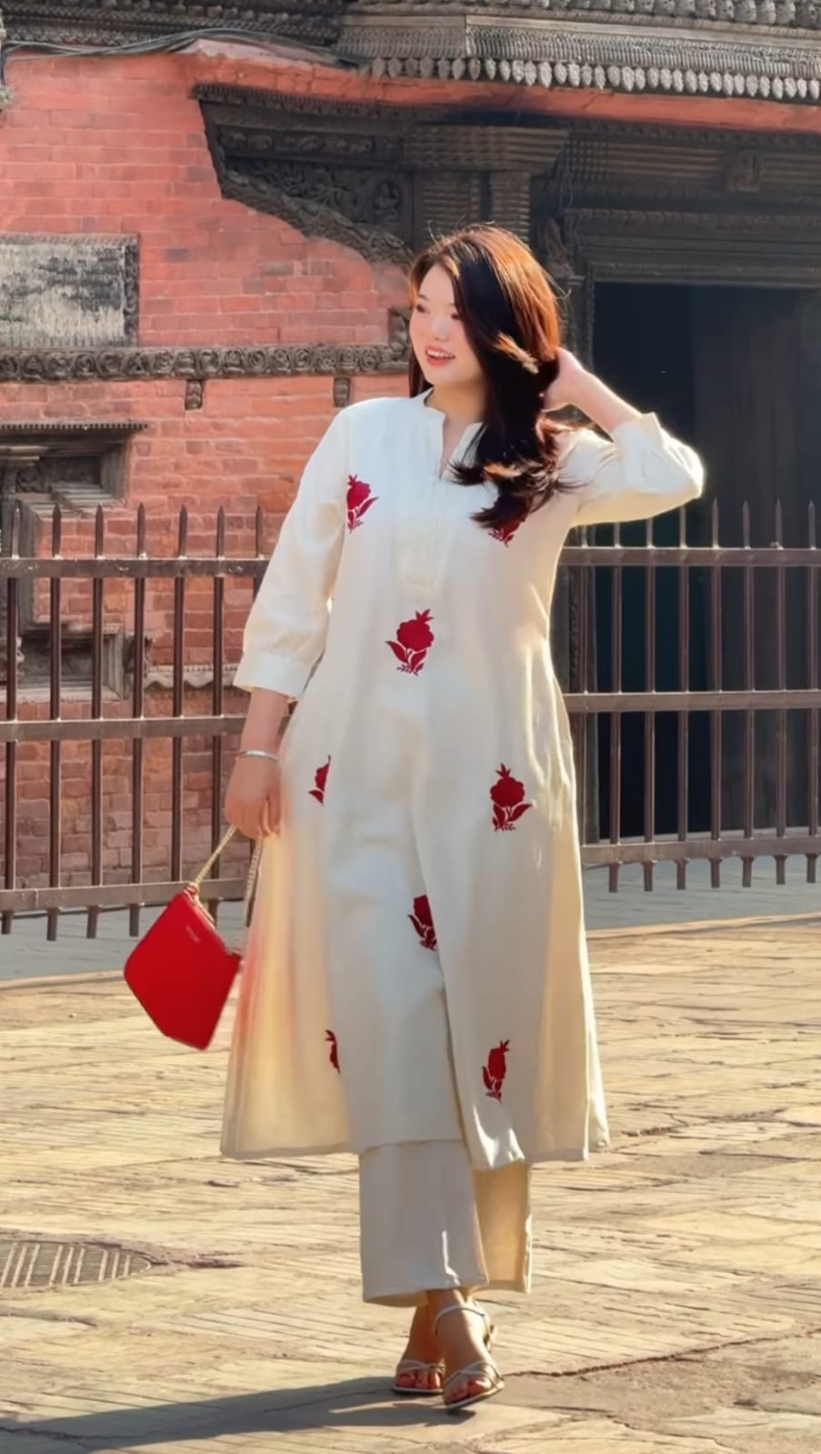 Ivory White Embroidered Kurta Set with Red Floral Motifs