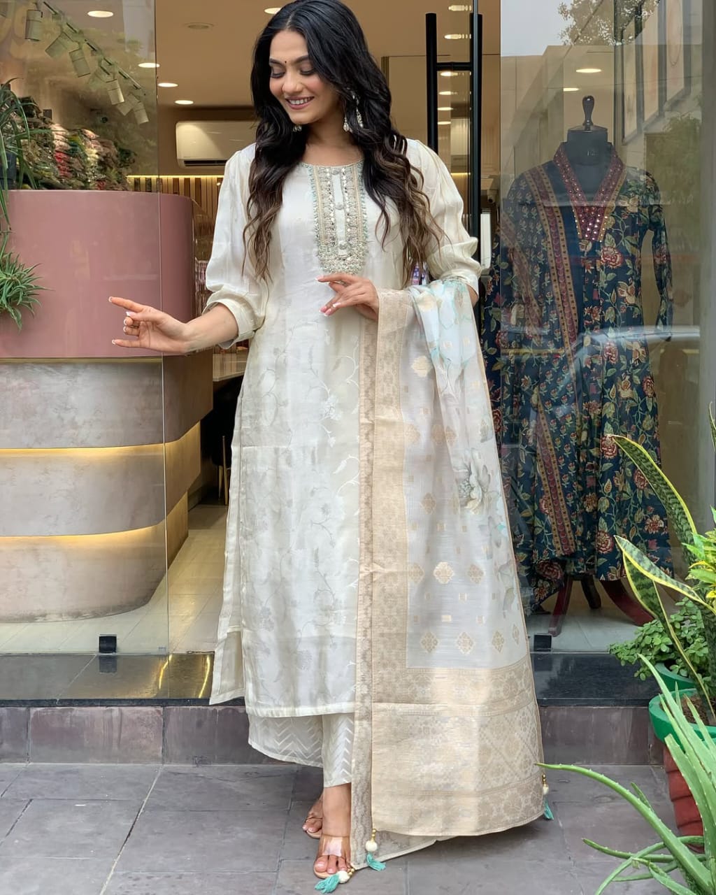 Elegant Off-White Embroidered Kurta Set with Dupatta