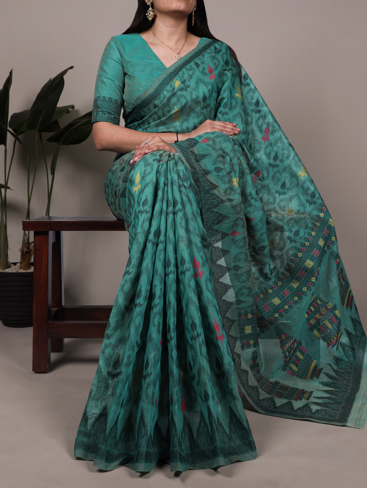 Comfort meets style in this soft Poly Cotton printed saree