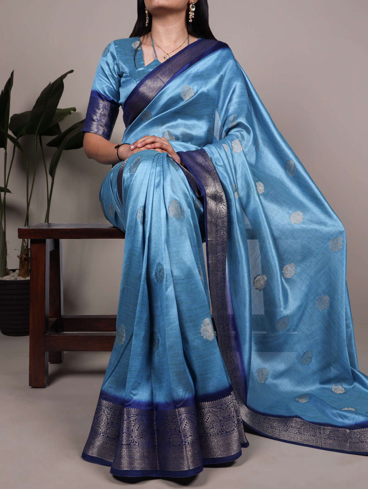 The perfect saree for when you want timeless beauty and modern grace
