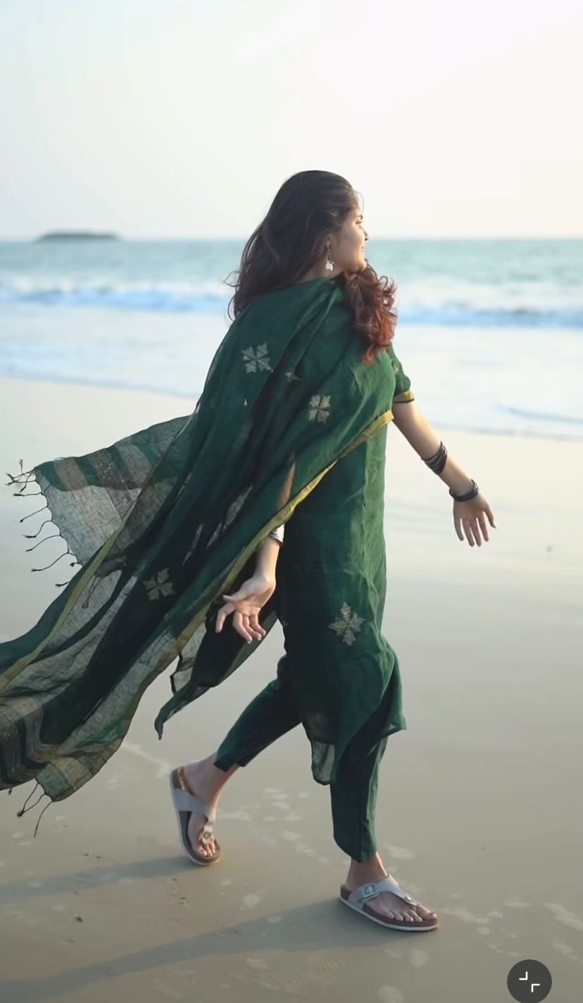 Elegant Bottle Green Ethnic Kurta Pant Dupatta Set