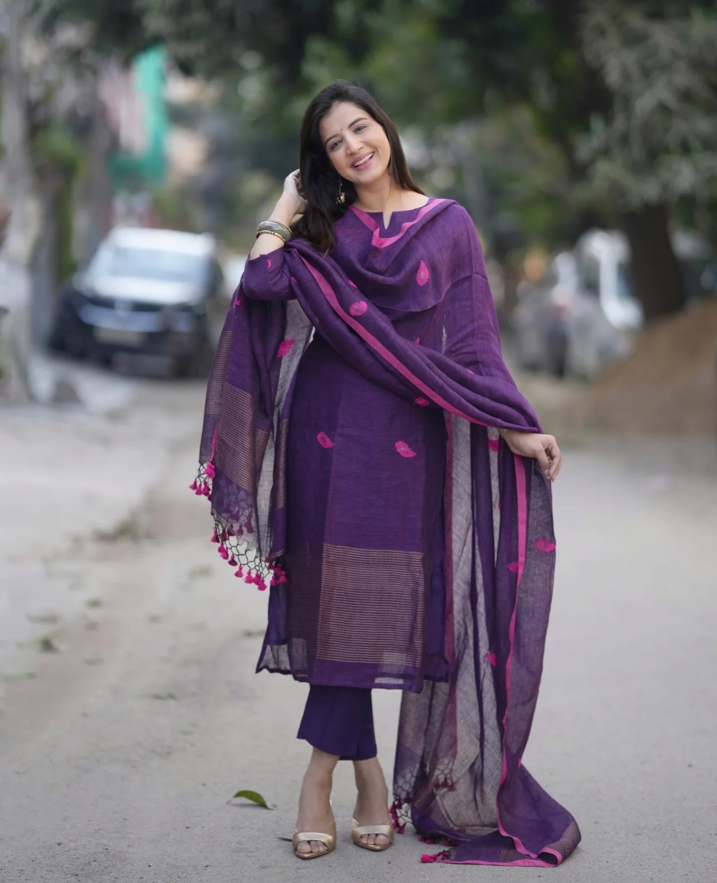 Women's Deep Purple Cotton Blend Kurta Pant Set with Tassel Dupatta