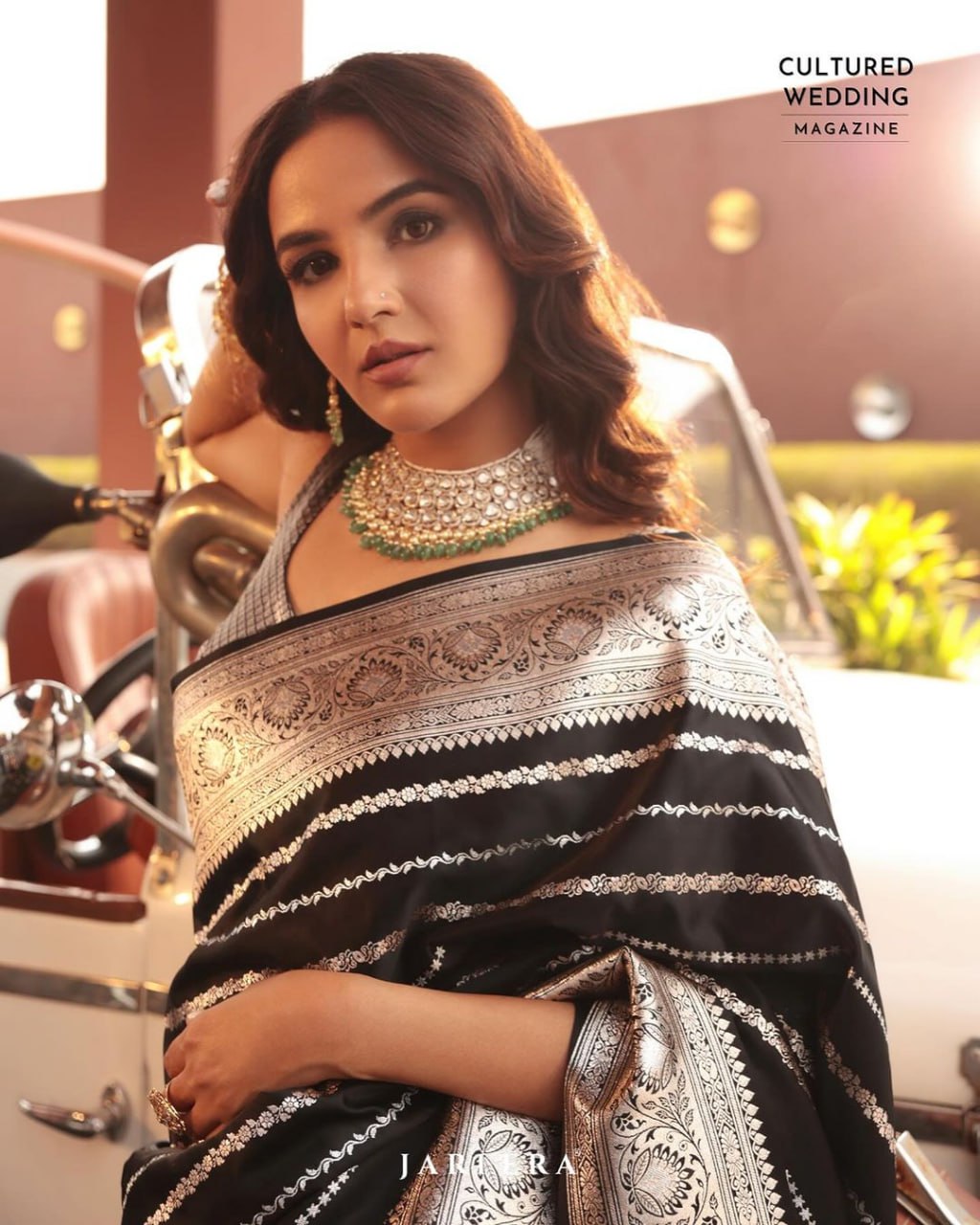 Women's Banarasi Soft Silk Saree With Blouse Piece