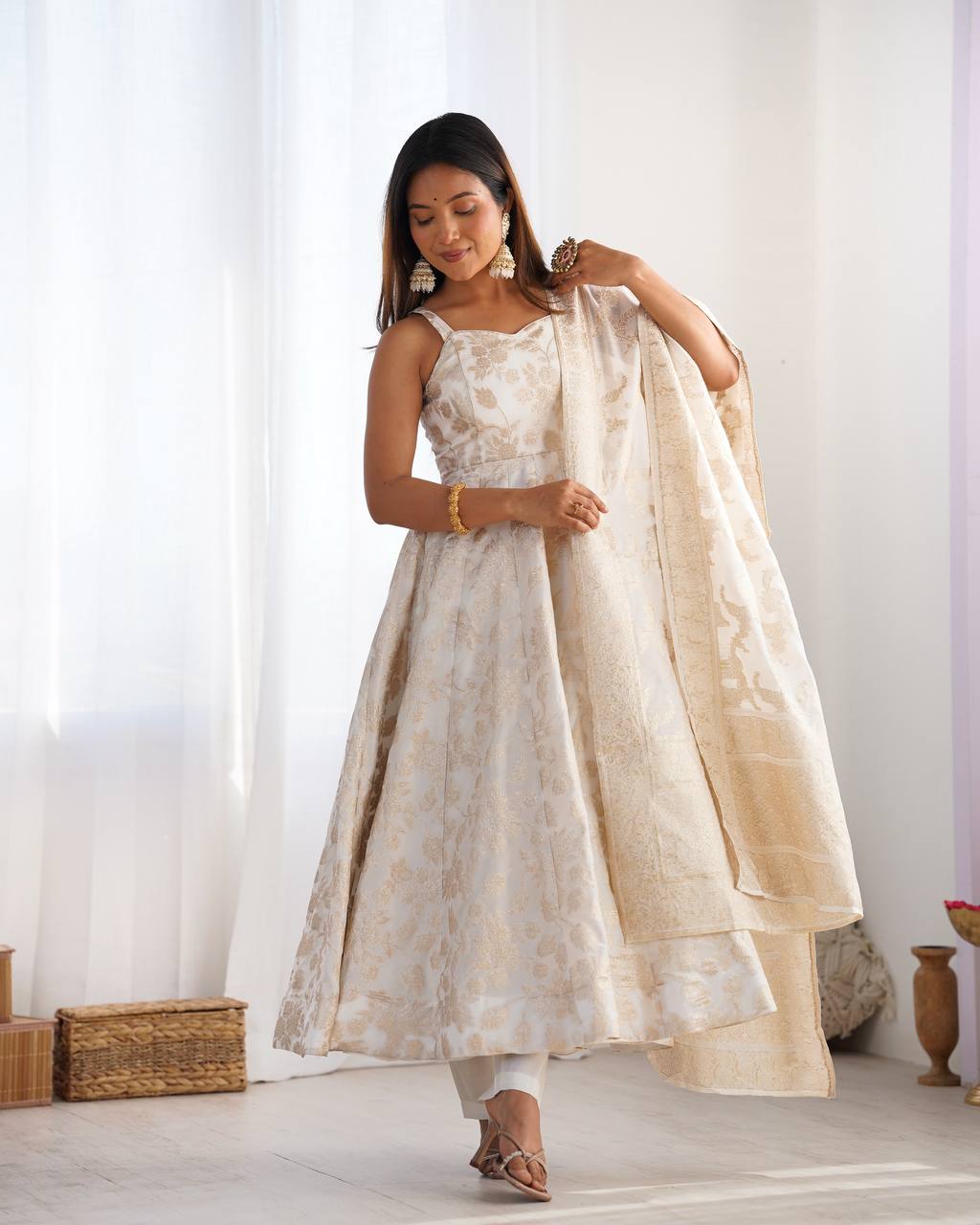 Elegant Off-White Floral Anarkali Suit Set with Dupatta – Festive & Party Wear