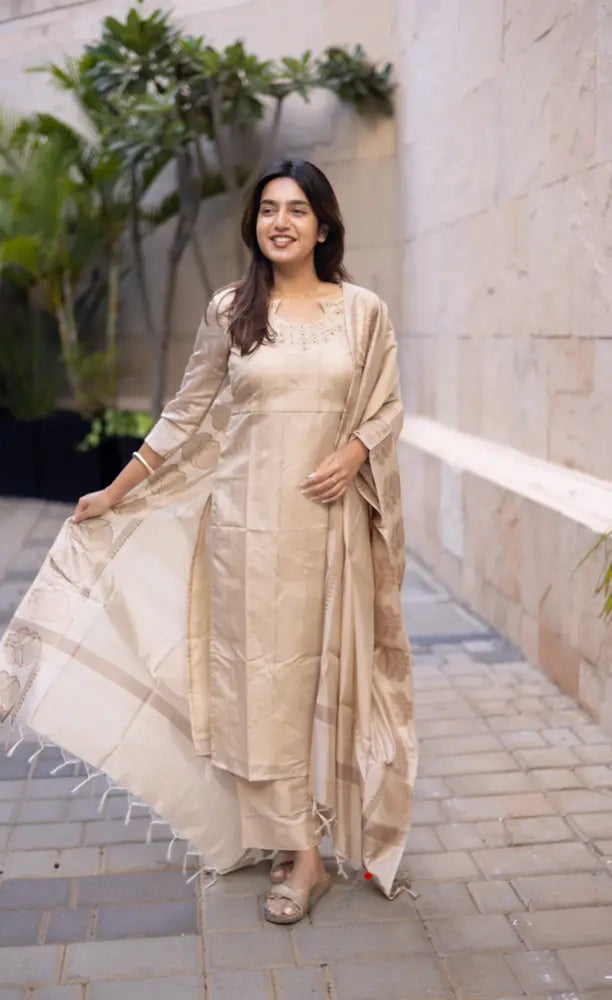 Athira Chanderi Salwar - beige and Gold