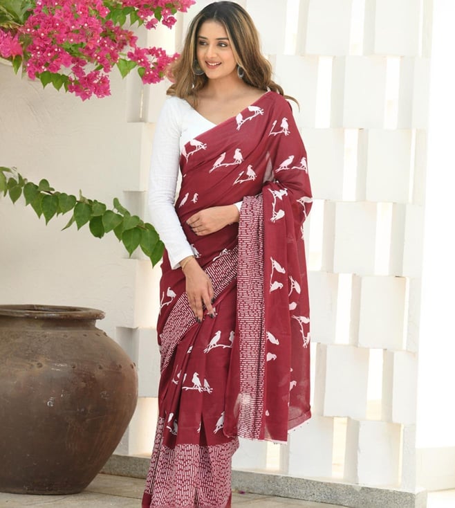Women's Maroon Printed Saree with White Bird Motifs