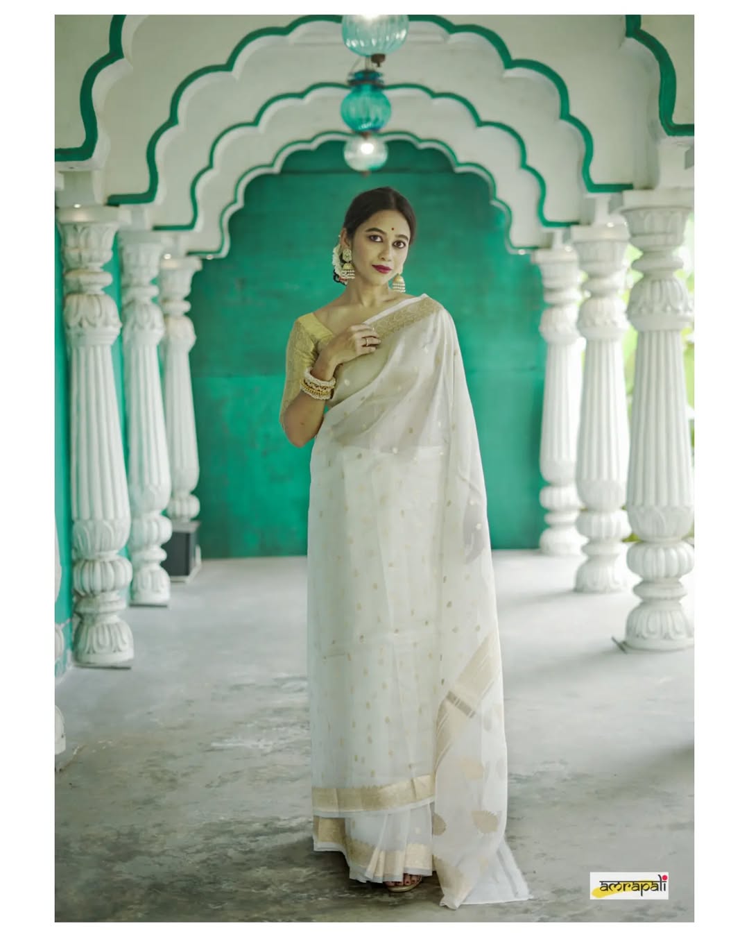 Women's White Silk Saree with Golden Zari Border