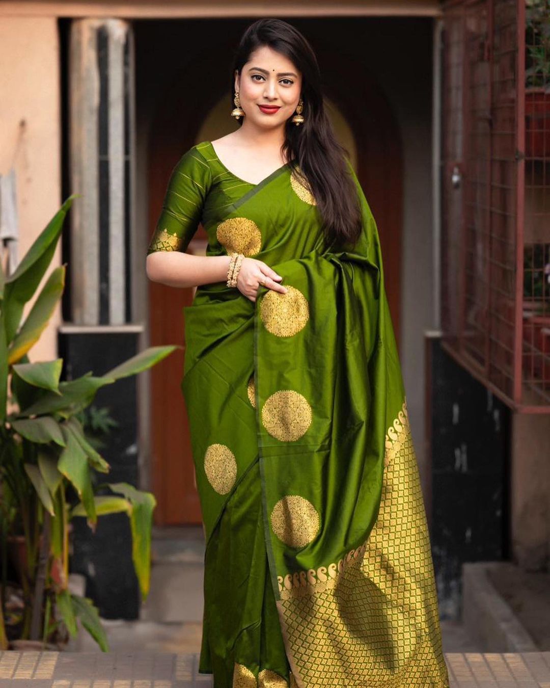 Elegant Parrot Green Silk Saree with Gold Polka Motifs & Rich Designer Pallu