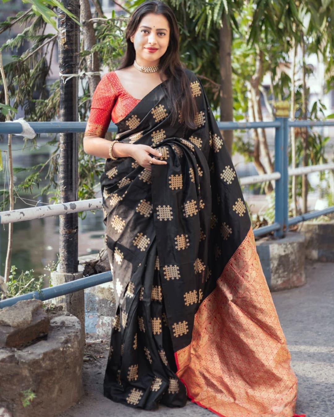 Elegant Black Silk Saree with Zari Motifs & Rich Copper Border