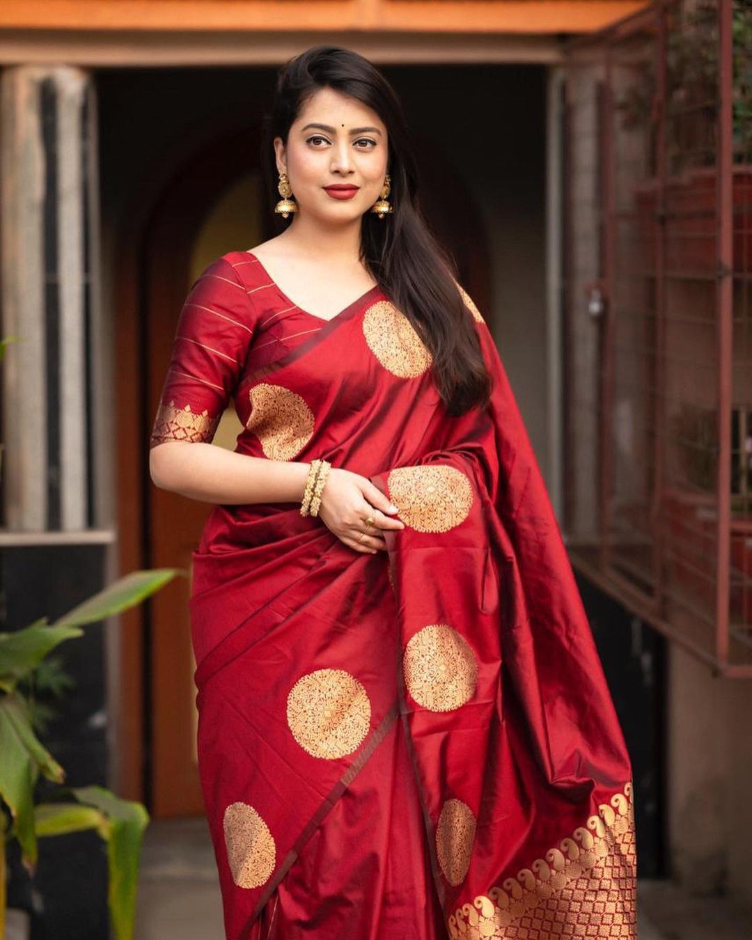 Elegant Red Silk Saree with Gold Polka Motifs & Rich Designer Pallu