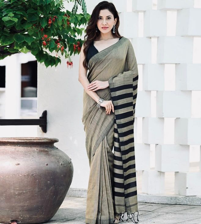 Women's Elegant Olive Grey Saree with Black Striped Pallu
