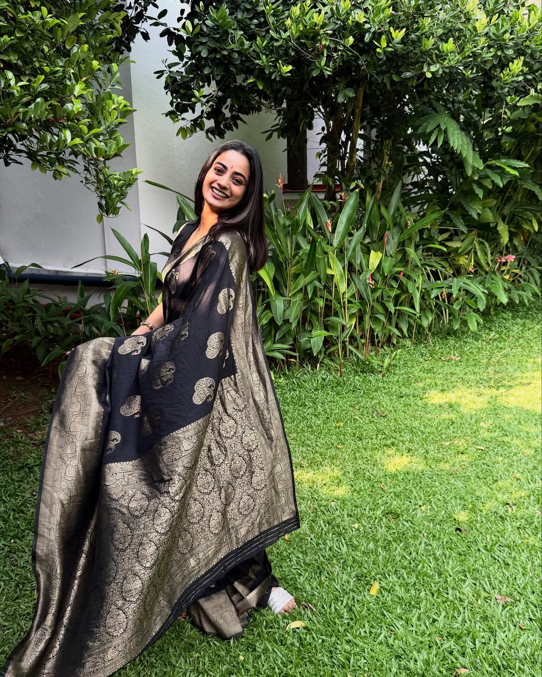 Women's Black Silk Blend Saree with Golden Paisley Woven Design & Rich Zari Border