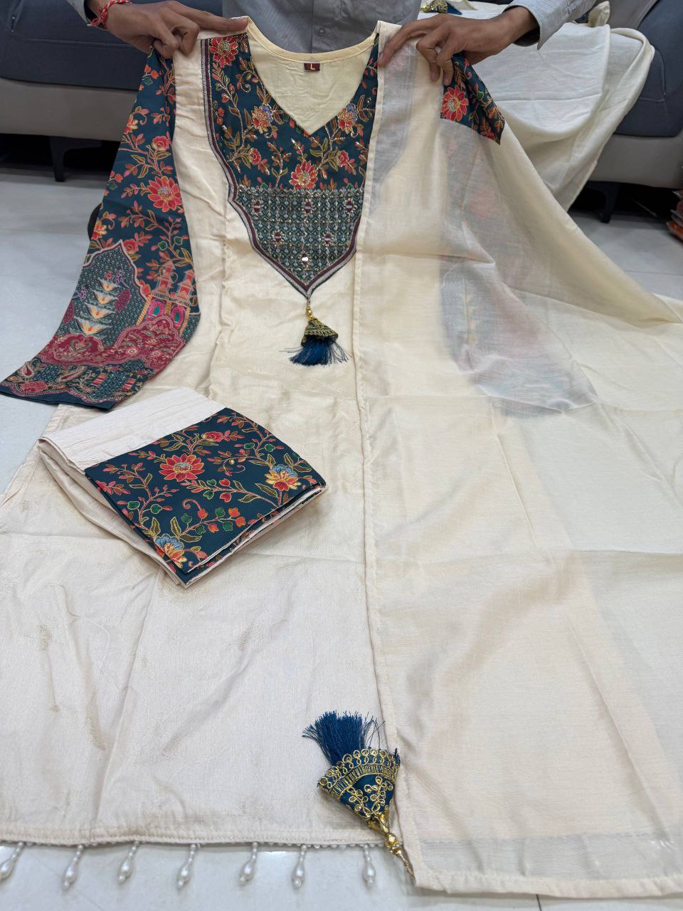 Elegant Ivory Embroidered Kurta Set with Red Floral Dupatta