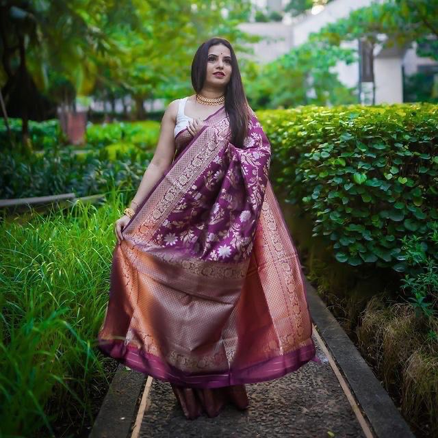 Royal Banarasi Silk Saree with Rich Zari Weaving – Purple & Rose Gold