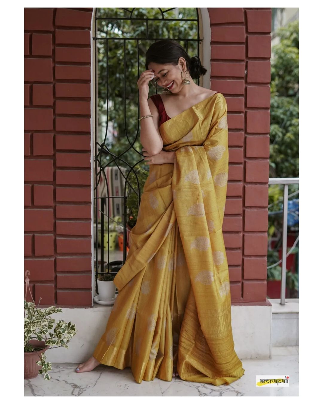 Women's Charcoal Yellow Silk Saree with Golden Leaf Motifs
