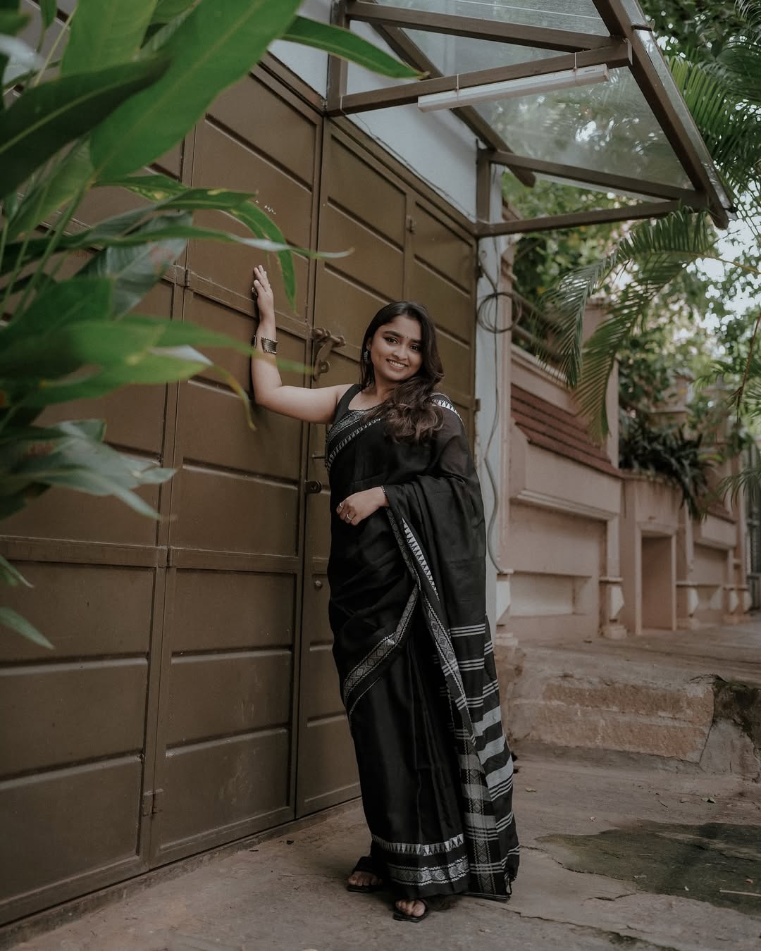 Women's Elegant Black Saree with Silver Border