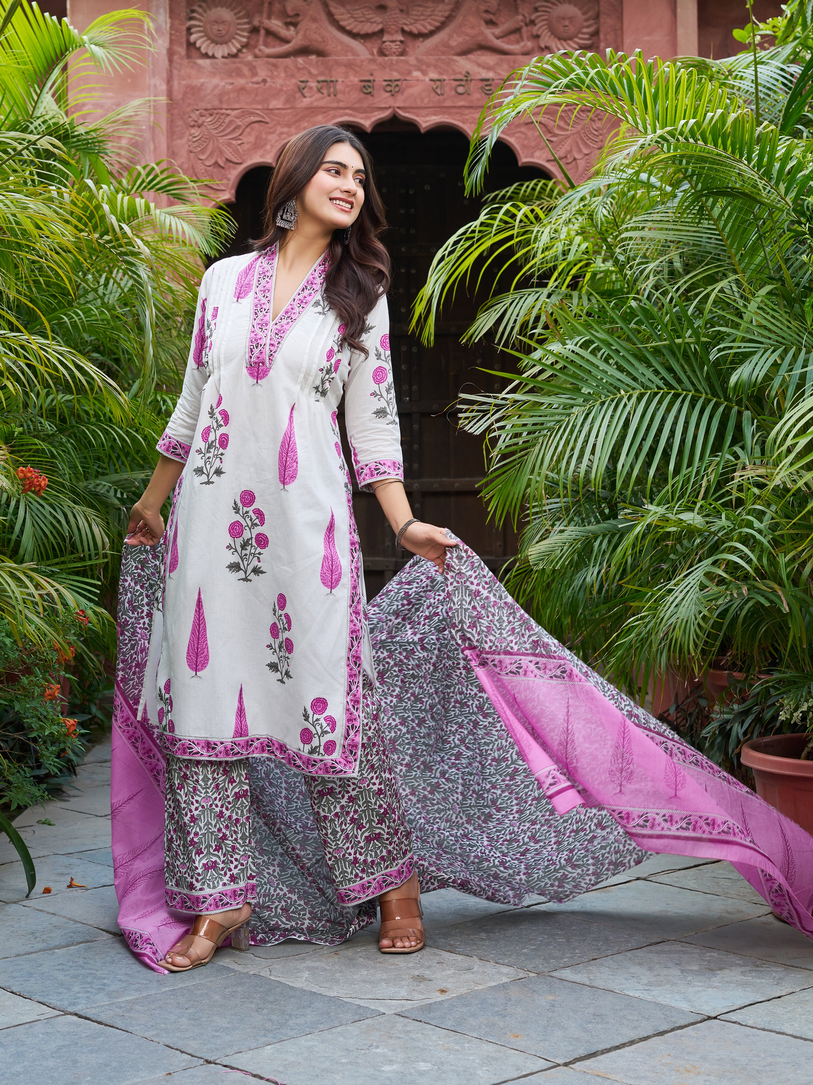 Ivory & Pink Floral Printed Kurta Set with Matching Dupatta