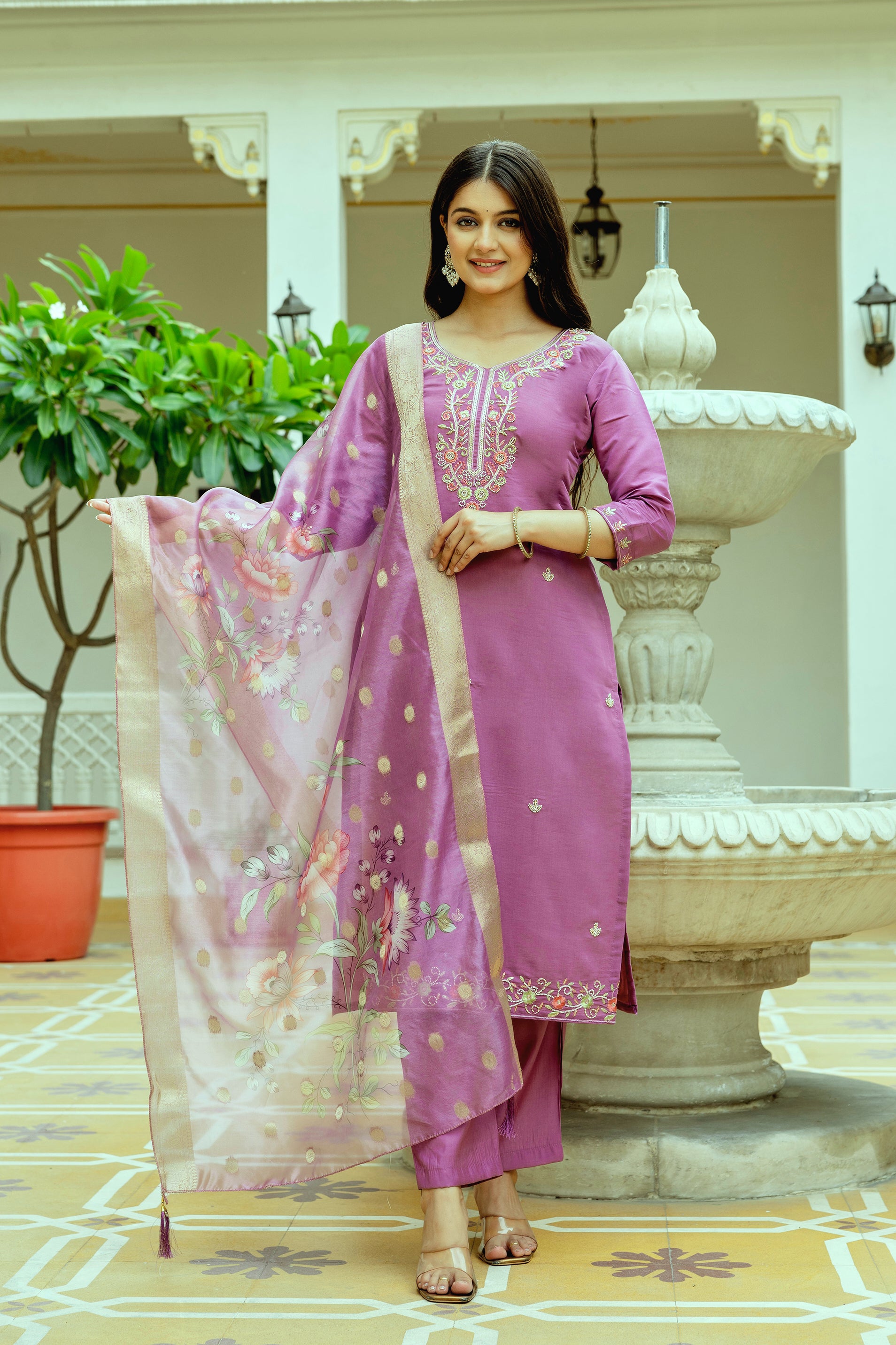 Women's Mauve Embroidered Kurta Pant & Floral Organza Dupatta Set