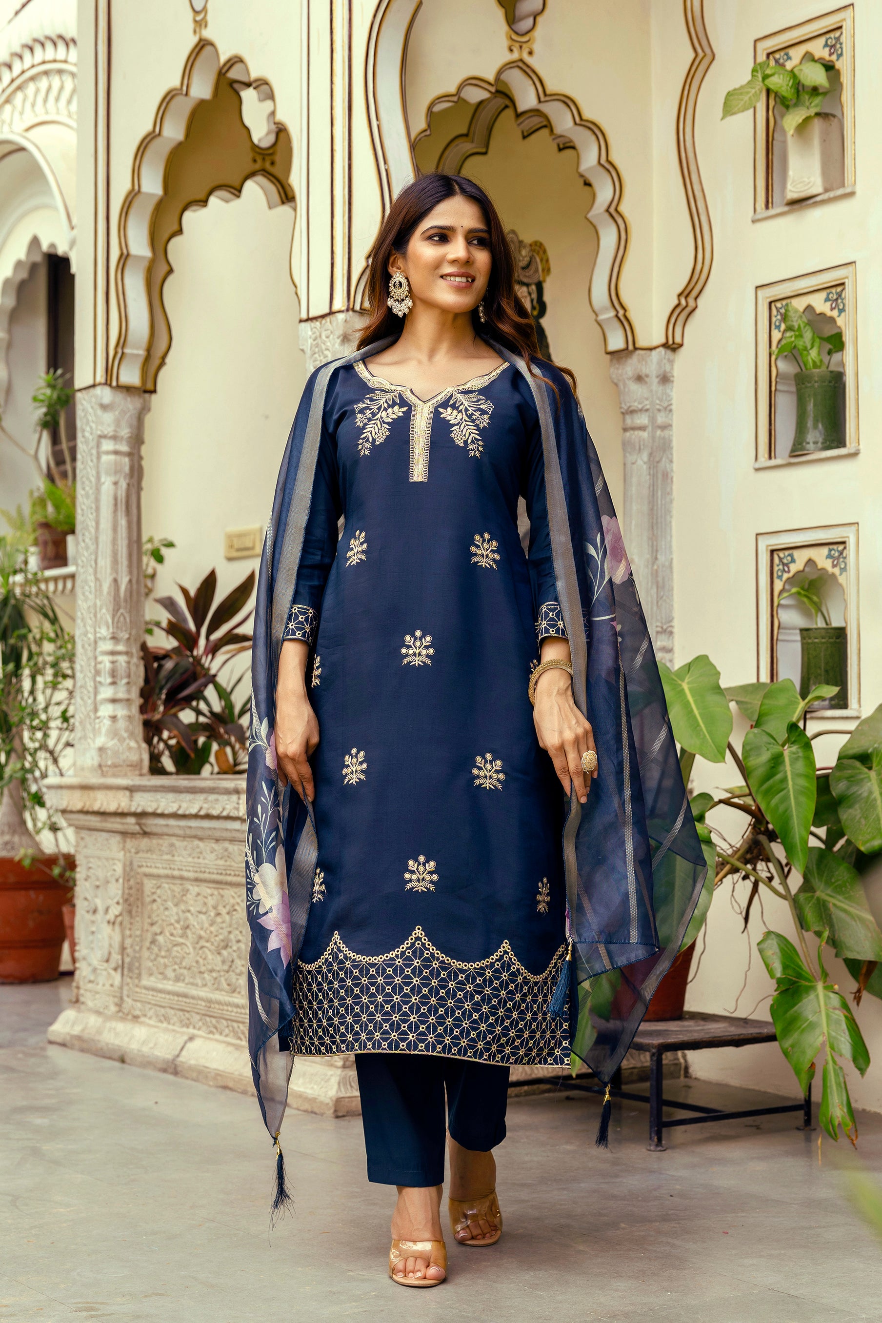 Navy Blue Embroidered Kurta Pant Set with Organza Dupatta