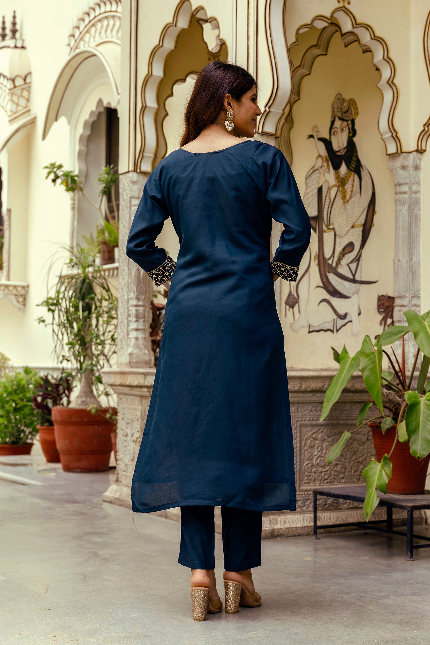 Navy Blue Embroidered Kurta Pant Set with Organza Dupatta